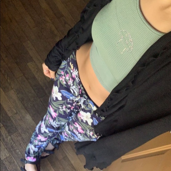 Meet your Posher, Traci - Picture 5 of 9